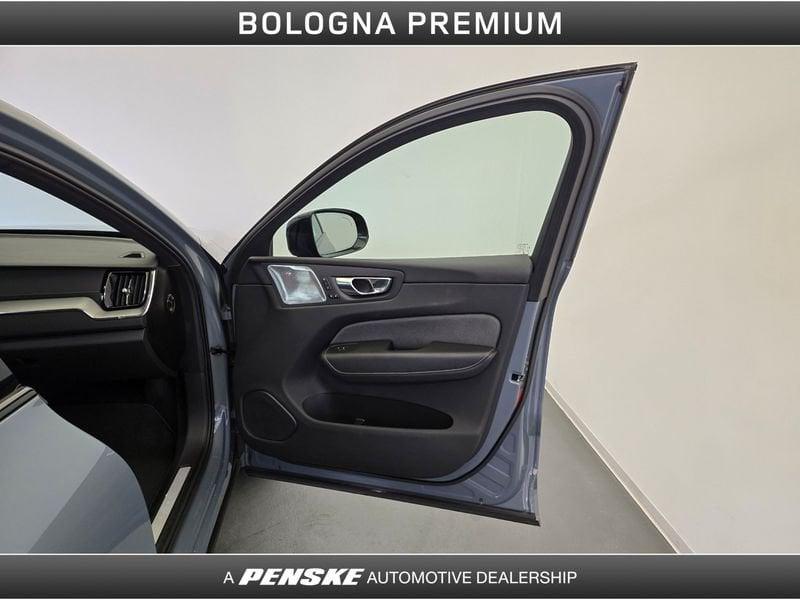 Volvo XC60 XC60 B5 (d) AWD automatico Ultimate Dark