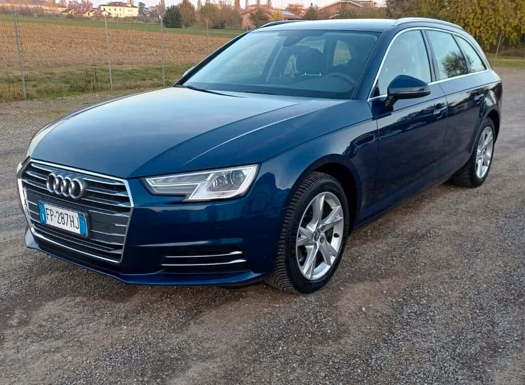 Audi A4 2.0 TDI 150 CV ultra S tronic Design