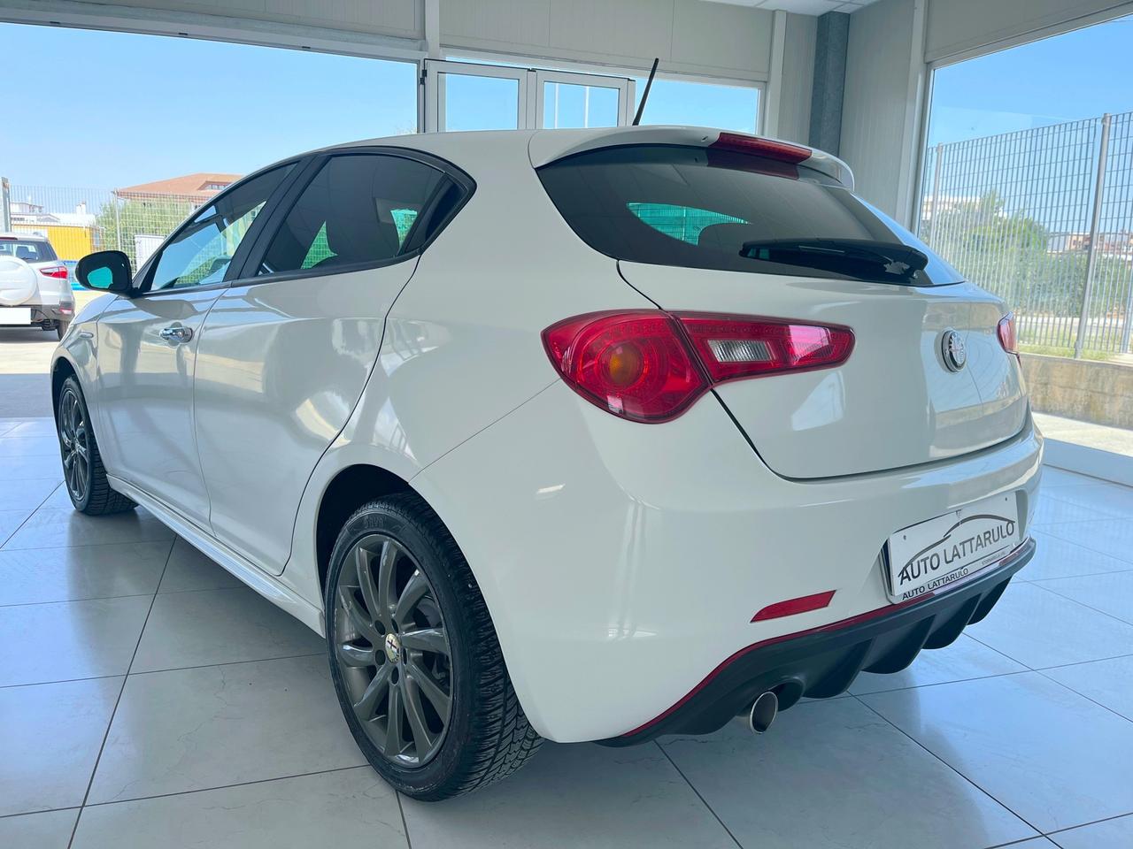 Alfa Romeo Giulietta 1.6 JTDm-2 105 CV MODELLO “VELOCE”