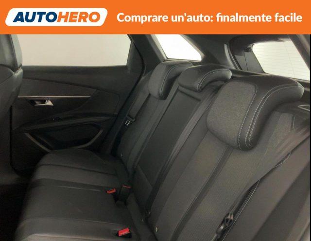 PEUGEOT 3008 BlueHDi 130 EAT8 Allure Pack