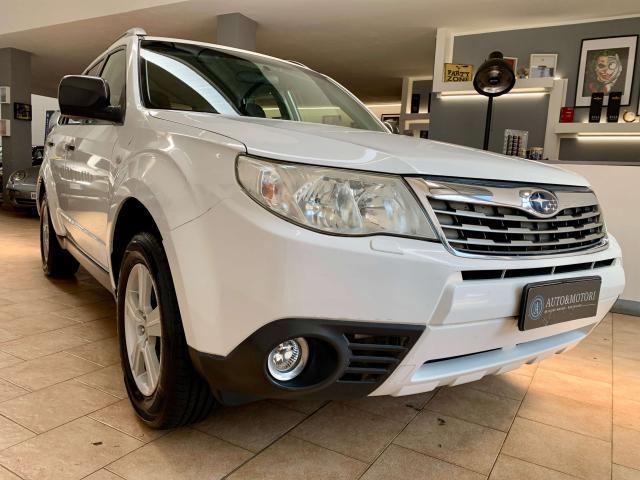 Subaru Forester Forester III 2.0 XS mt 4x4