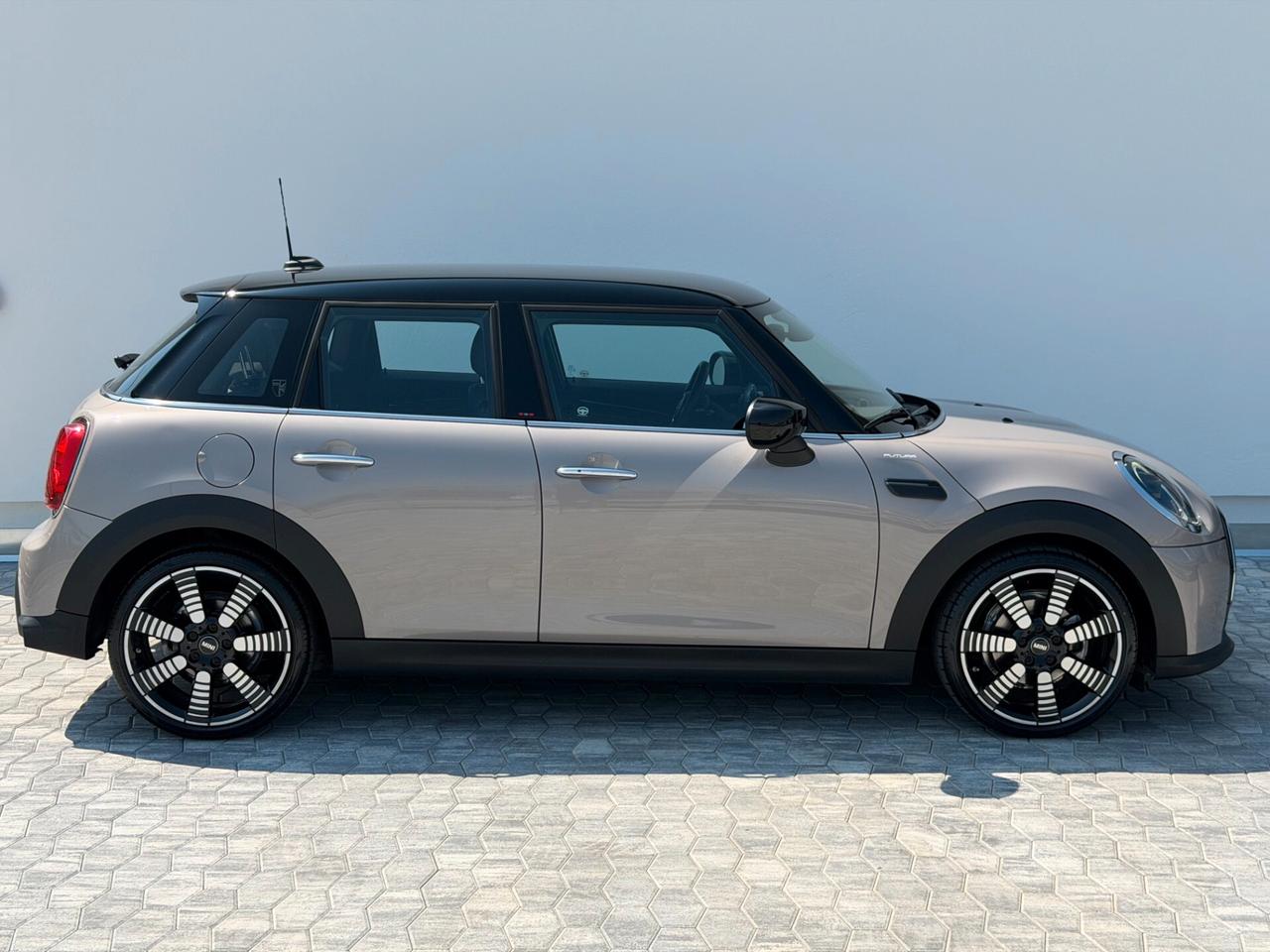 Mini 1.5 Cooper Yours Trim