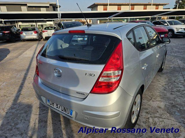 HYUNDAI i30 1.6 CRDi VGT 16V 90CV 5p. Active