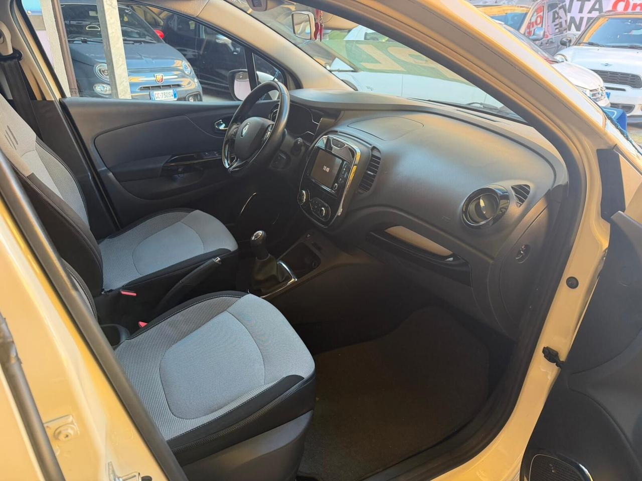Renault Captur 900cc gpl 12 mesi garanzia-2014