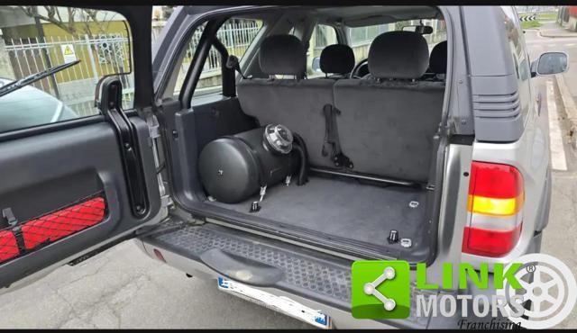 OPEL Frontera 2.2i 16V cat 3 porte Sport RS