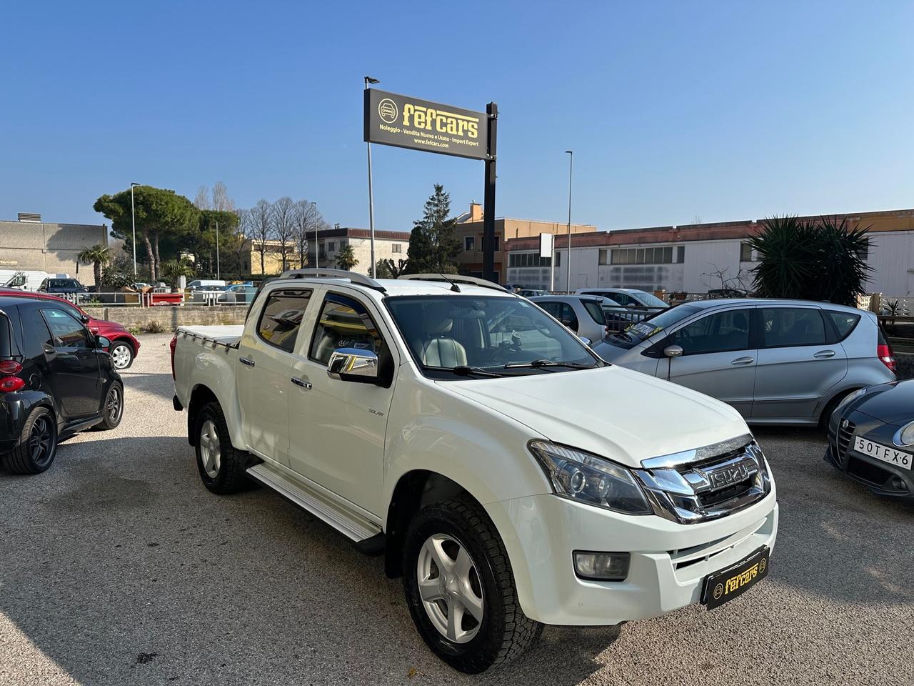 Isuzu D-Max 2.5 Space Cab Solar A/T 4WD