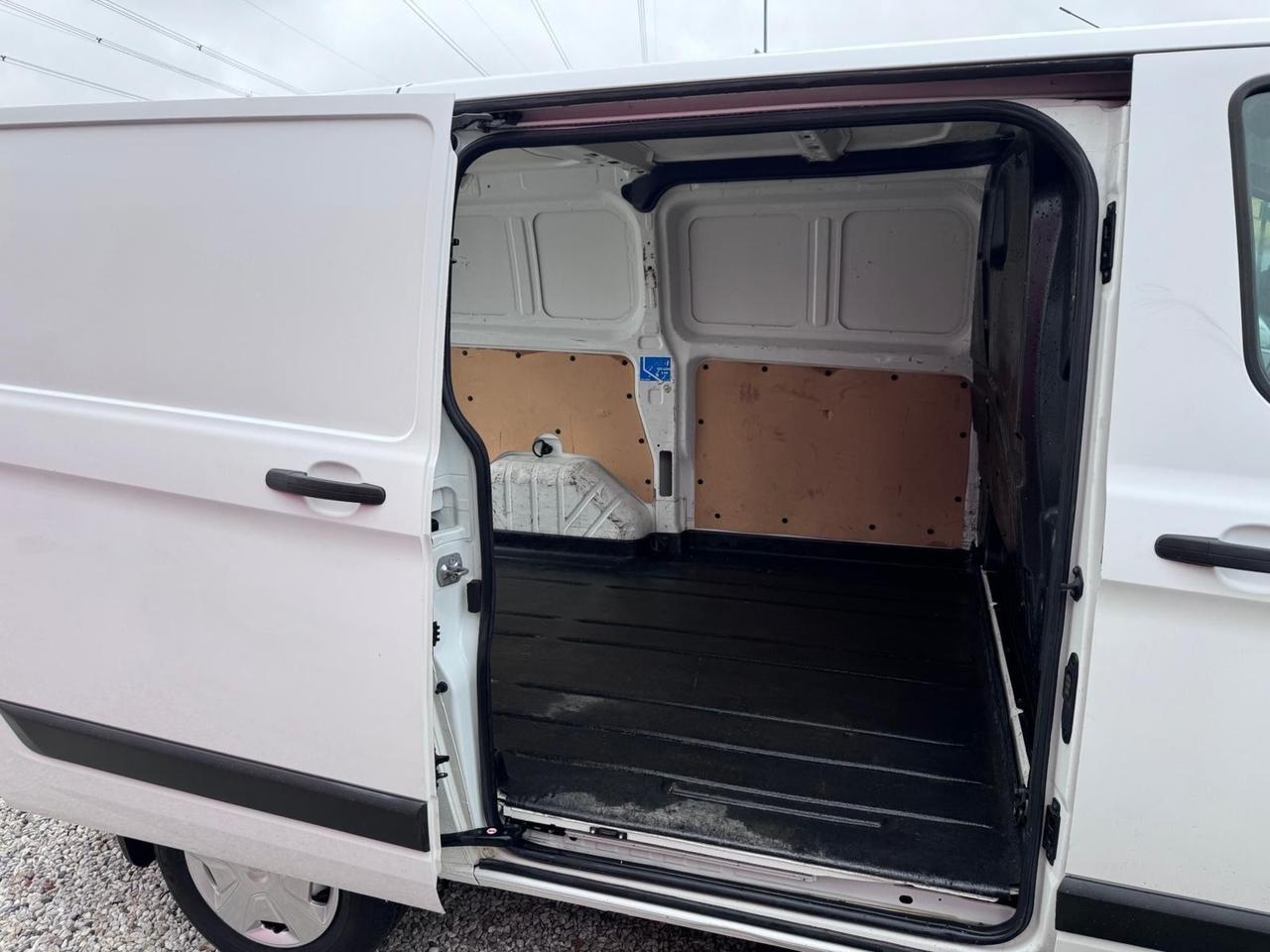 Ford Transit Custom L1H1 2.0EcoBlue Hybrid 130CV Iva Compresa