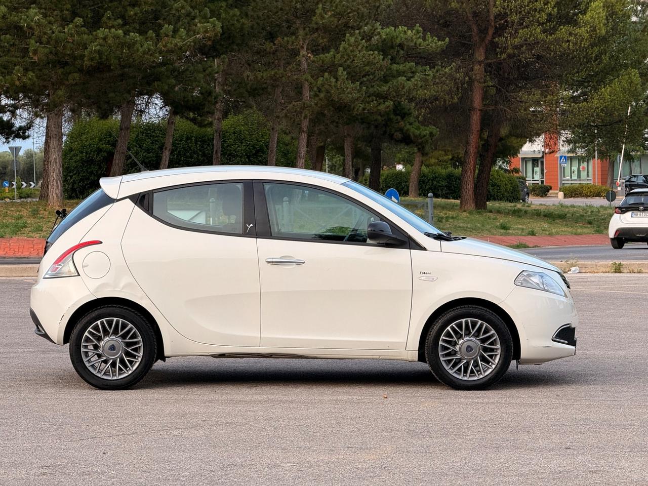 Lancia Ypsilon GARANZIA 12 MESI