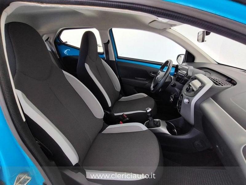 Toyota Aygo 1.0 VVT-i 69 CV 5 porte x-cite