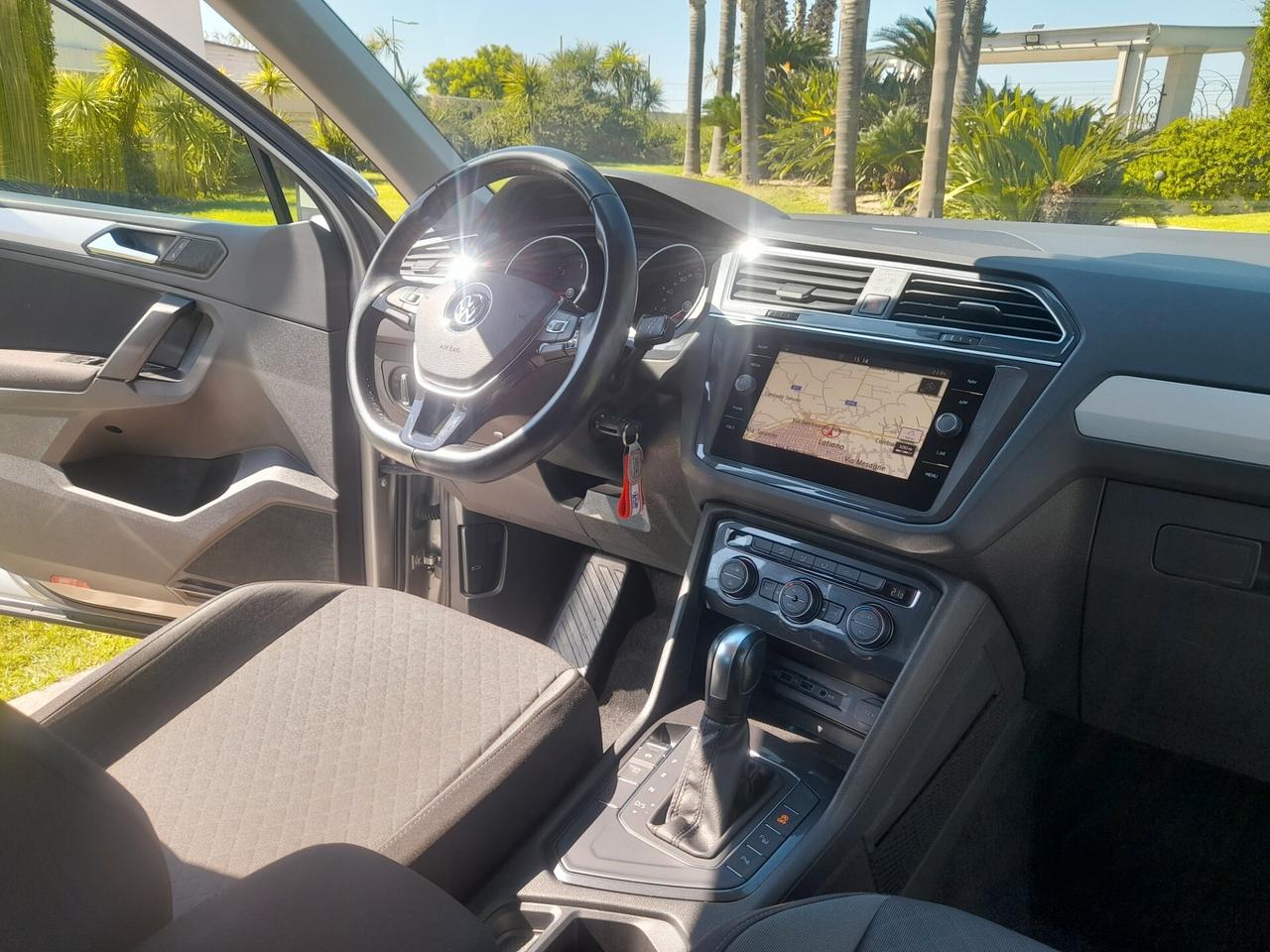 Volkswagen Tiguan 2.0 TDi DSG *FULL OPT* daVETRINA
