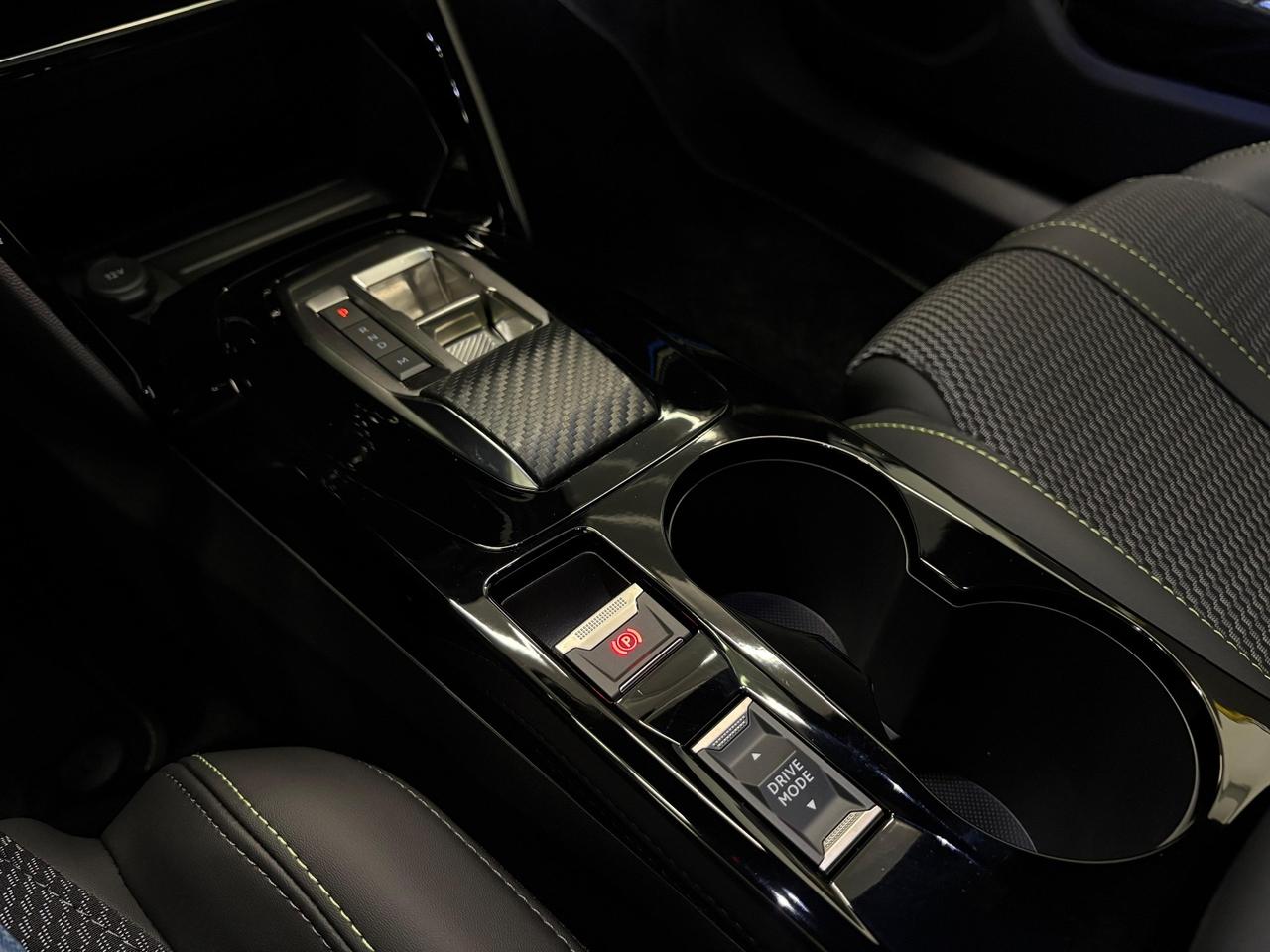 Peugeot 2008 1.2 HYBRID GT E-DCS6