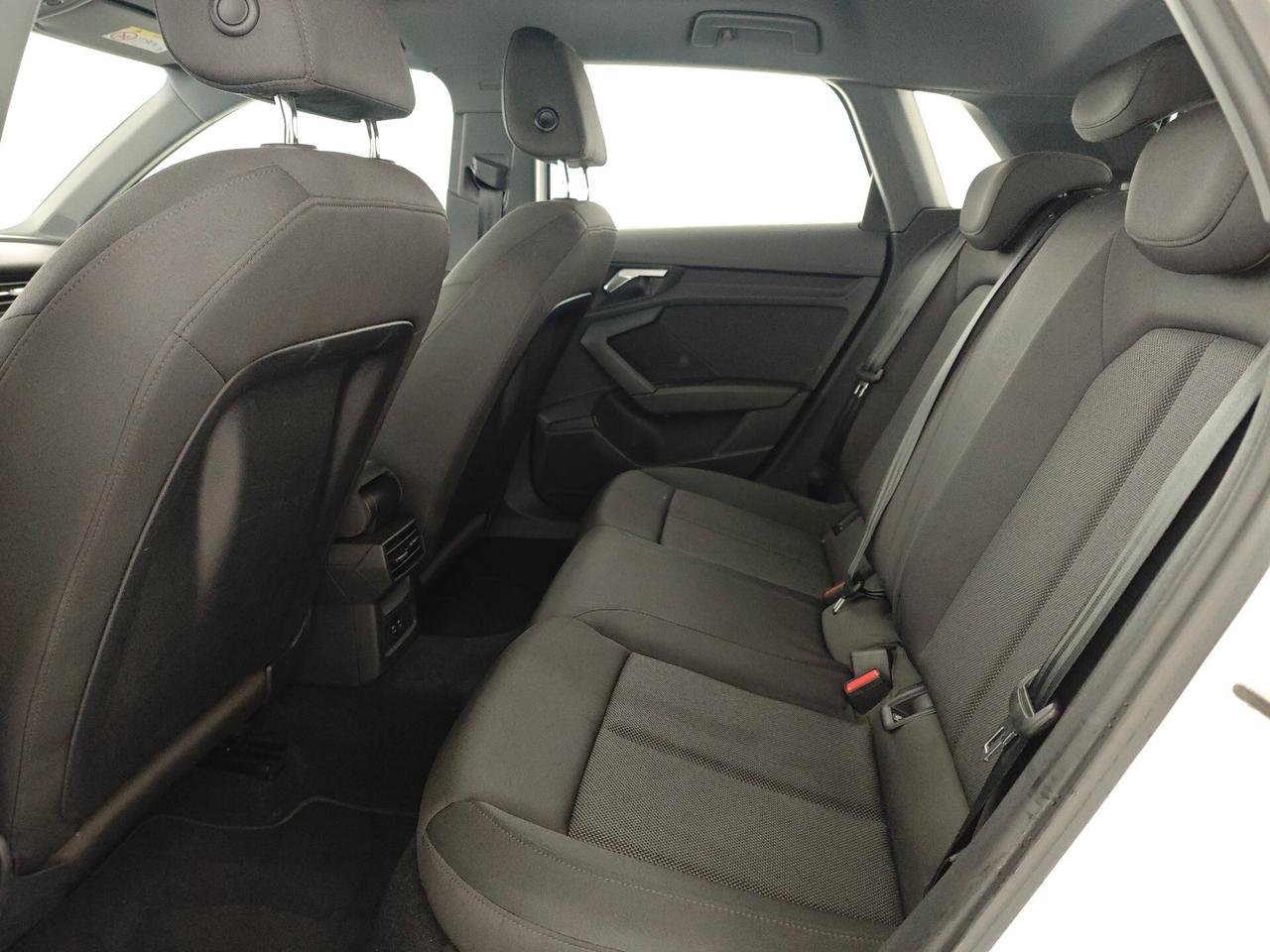 Audi A3 Sedan 35 TDI S tronic line edition