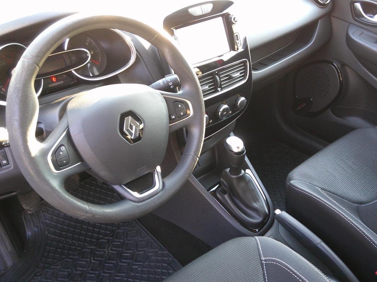 Renault Clio TCe 12V 90 CV GPL 5 porte Duel2