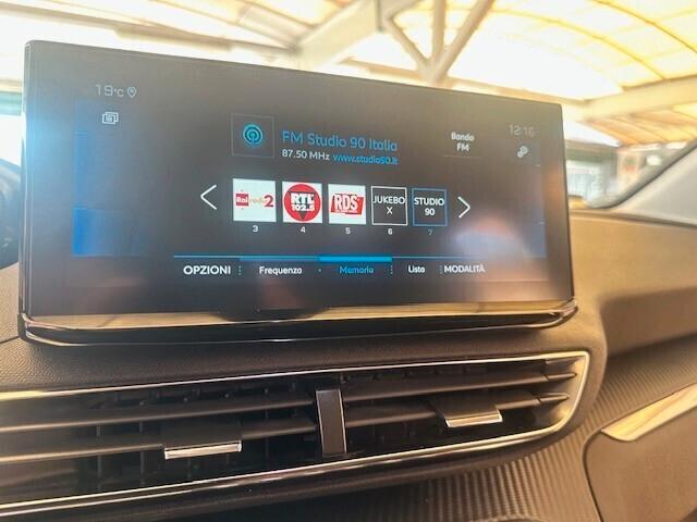 Peugeot 3008 BlueHDi 130 S&S EAT8 Allure