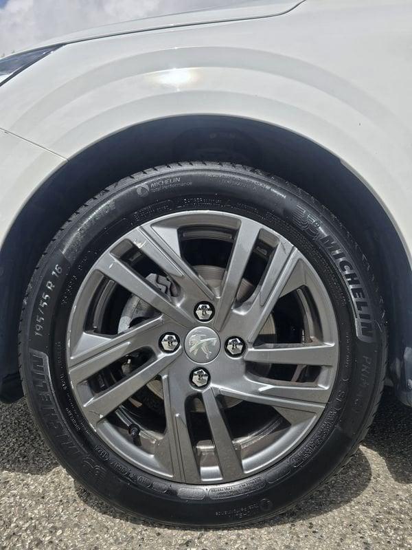 Peugeot 208 Active 75 S/S