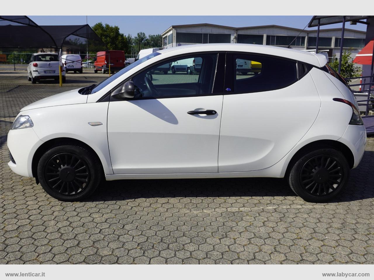 LANCIA Ypsilon 1.2 69CV 5p.ti Elefantino Blu Adatta a Neopatentati