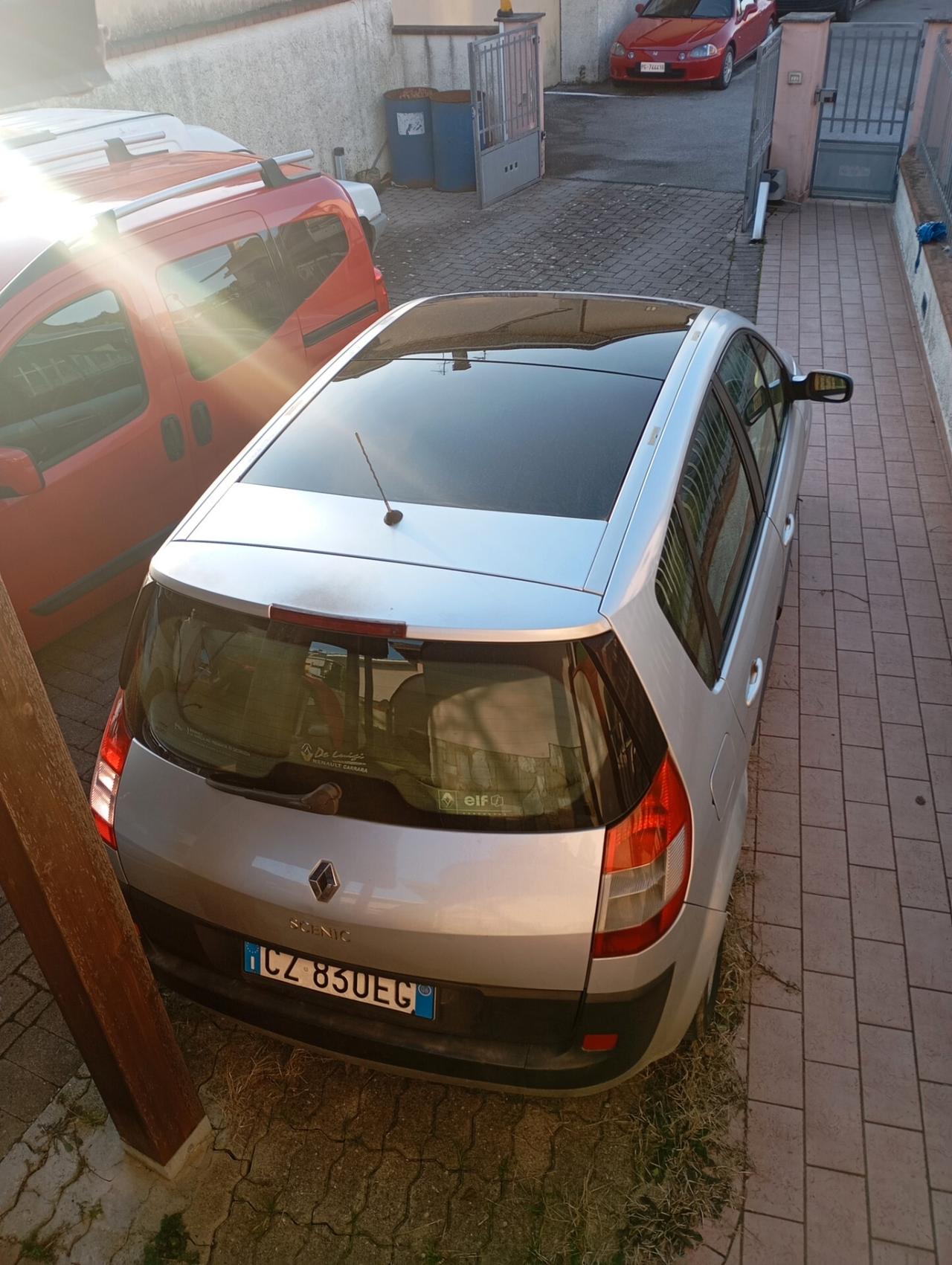 Renault Scenic 1.5 dci