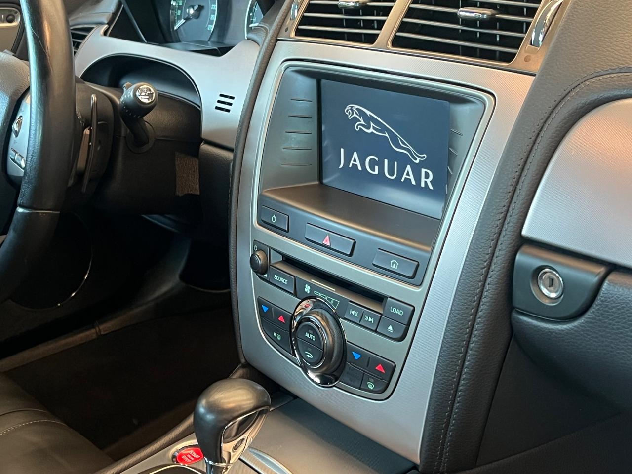 Jaguar XK 4.2 V8 Coupé