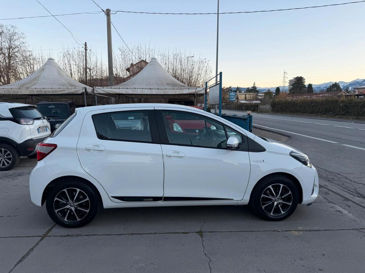 Toyota Yaris 1.5 Hybrid 5 porte Cool