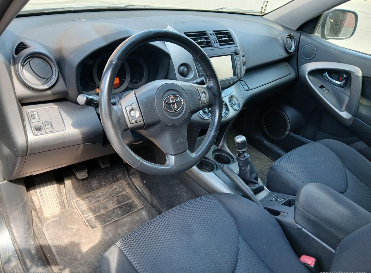 TOYOTA Rav4 Sol 2.200 D-4D 136cv 4WD