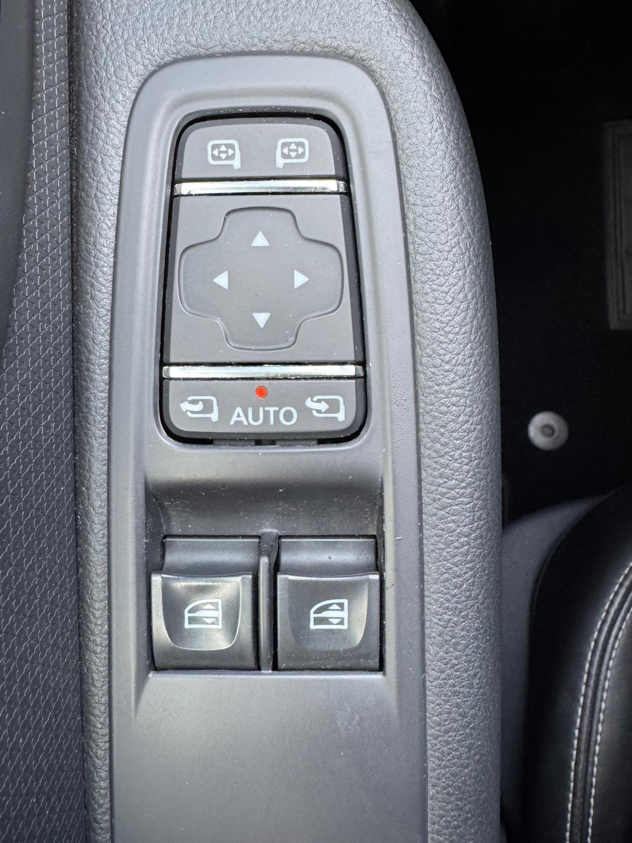 Renault Clio 1.5 dCi FARI FULL LED