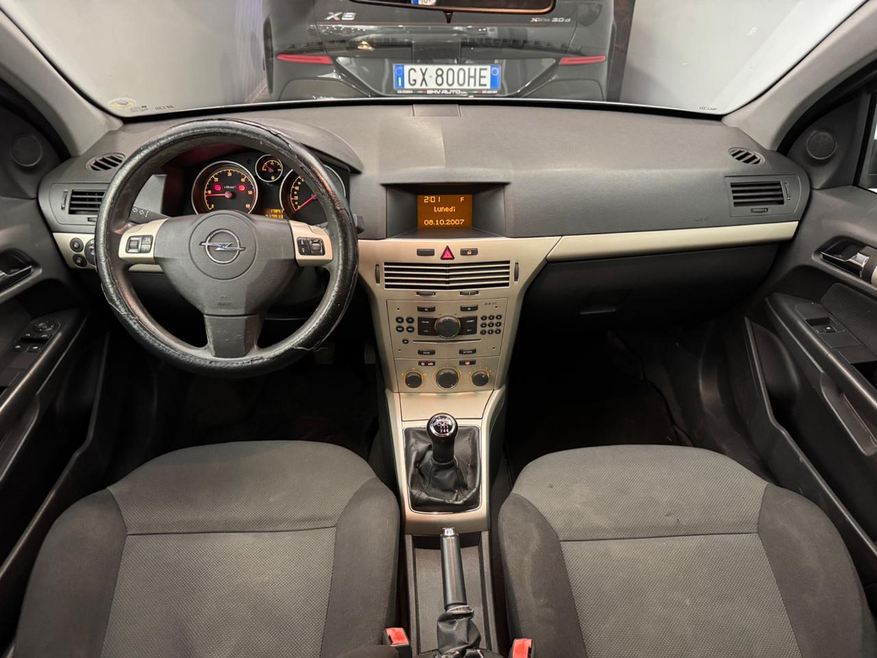 Opel Astra 1.9 CDTI 120CV gancio traino