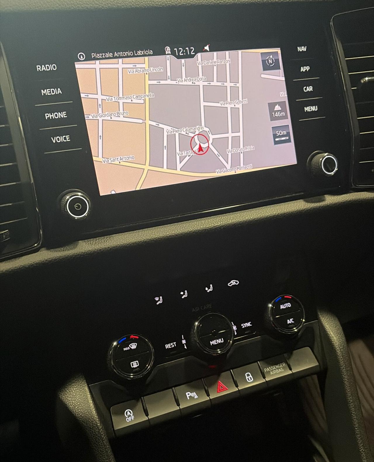 SKODA KODIAQ DEL 2017 BENZINA 7 POSTI