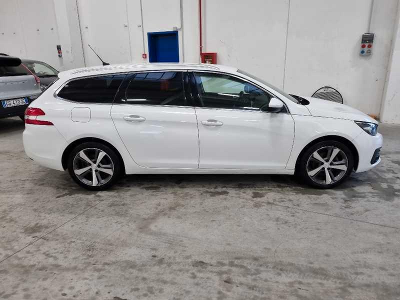 PEUGEOT 308 WAGON Allure BlueHDi 130 EAT8 S/S aut.