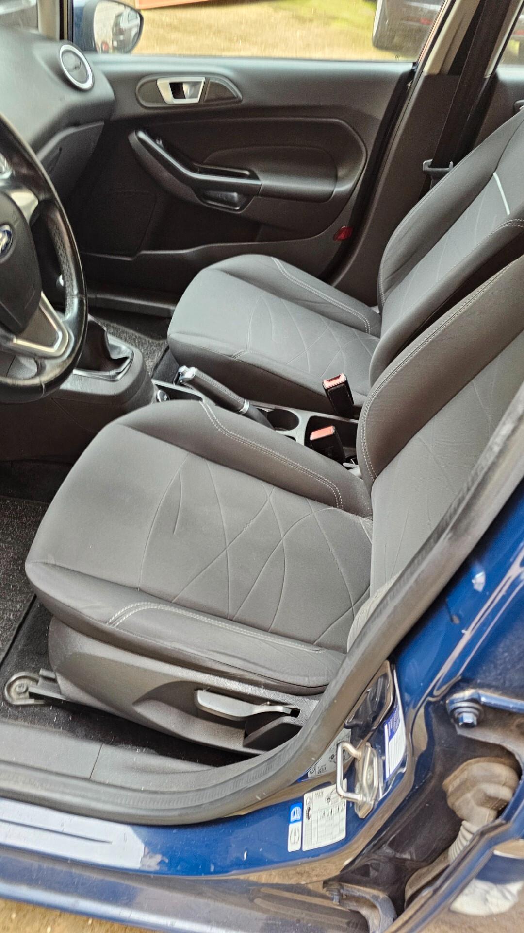 Ford Fiesta Plus 1.5 TDCi 75CV 5 porte