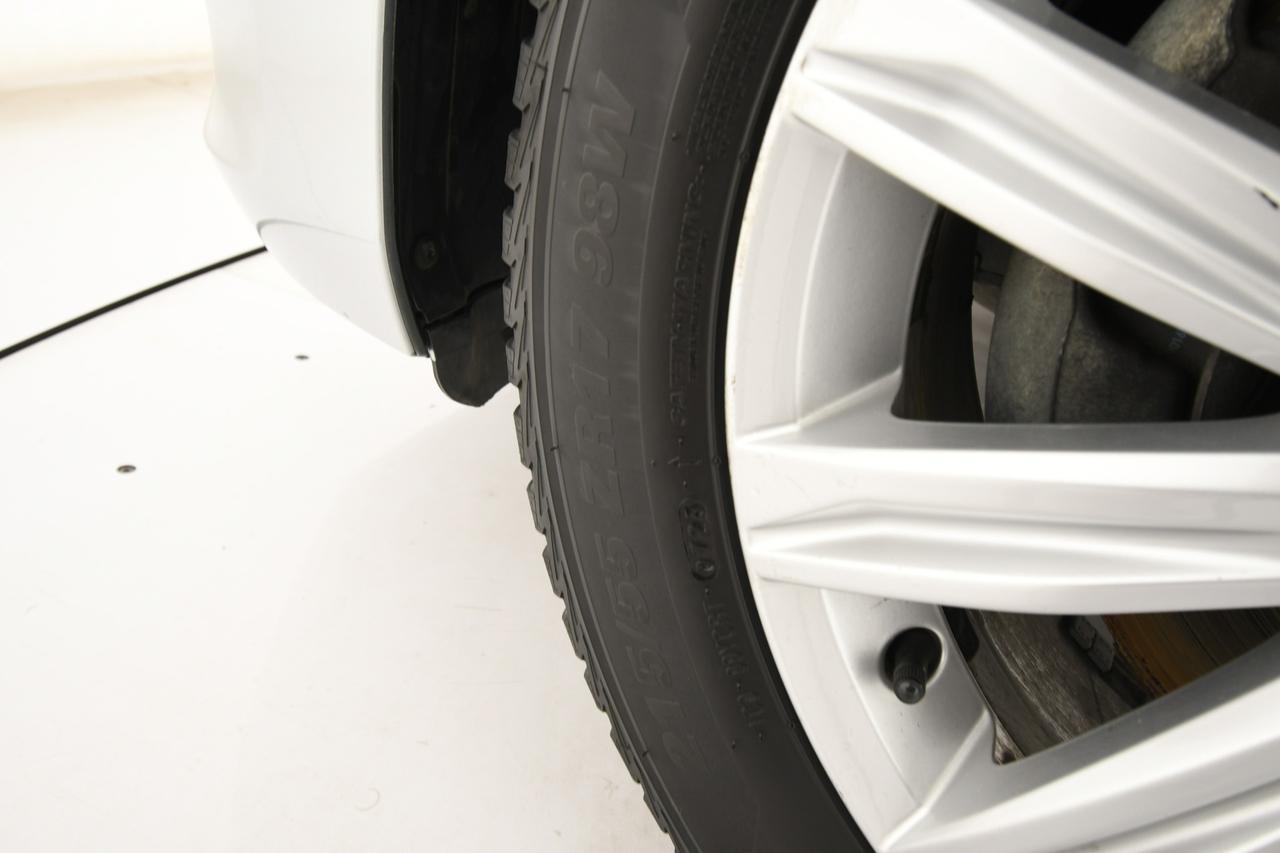 VOLKSWAGEN Touran 1.6 tdi Highline 115cv dsg ACC+ALCANTARA+C17"