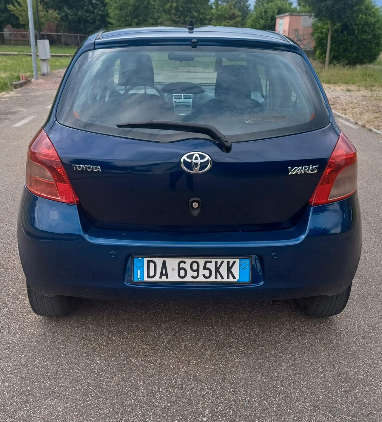 Toyota Yaris 1.3 5 porte Sol