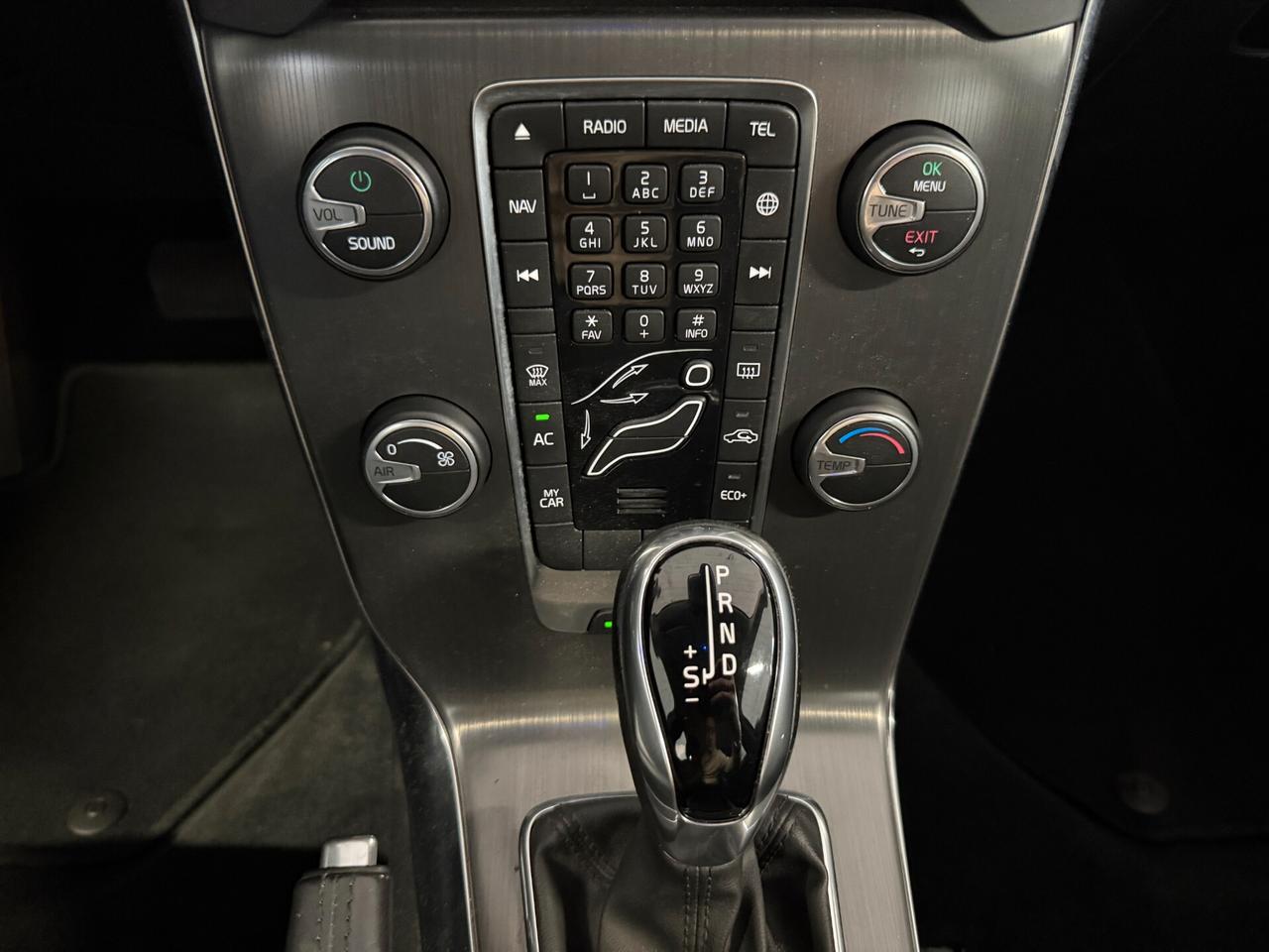 Volvo V40 D3 Geartronic Momentum