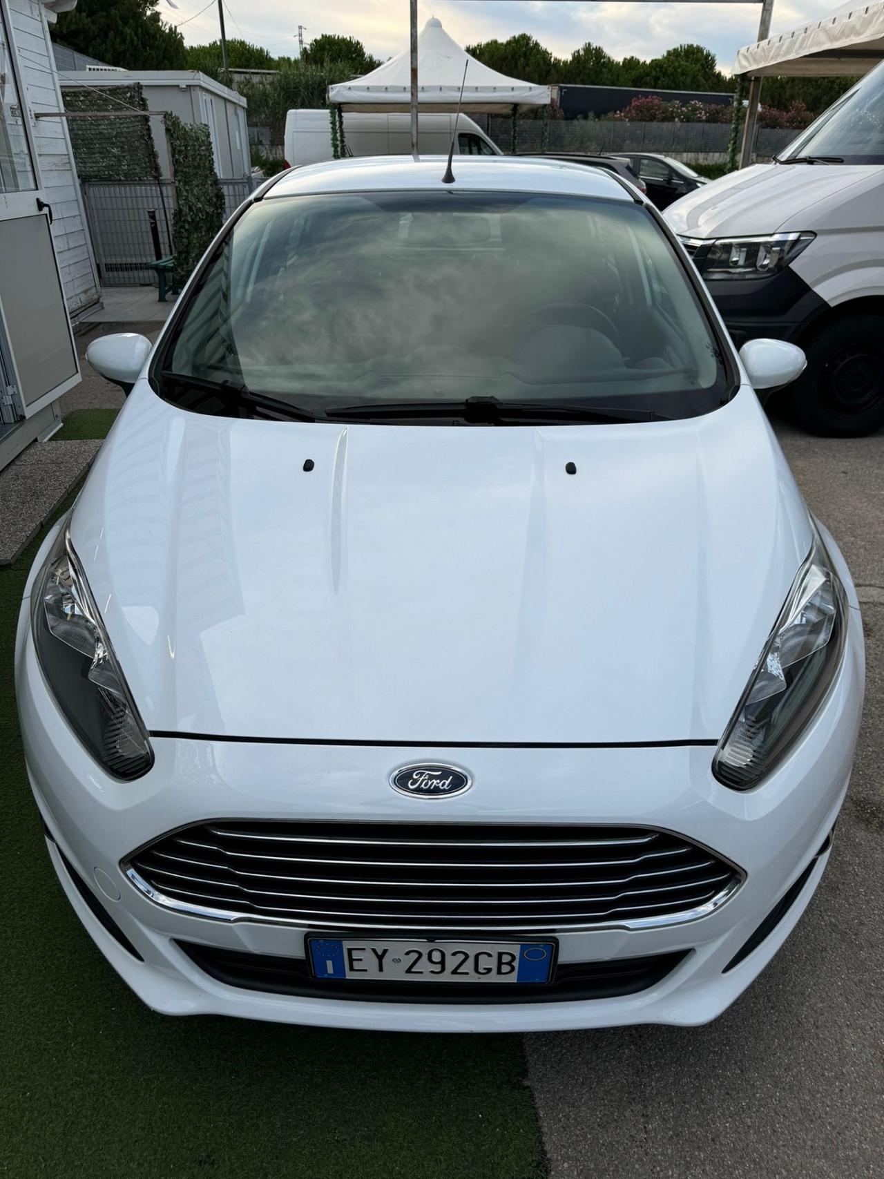 Ford Fiesta 1.5 TDCi 75CV 5 porte Titanium