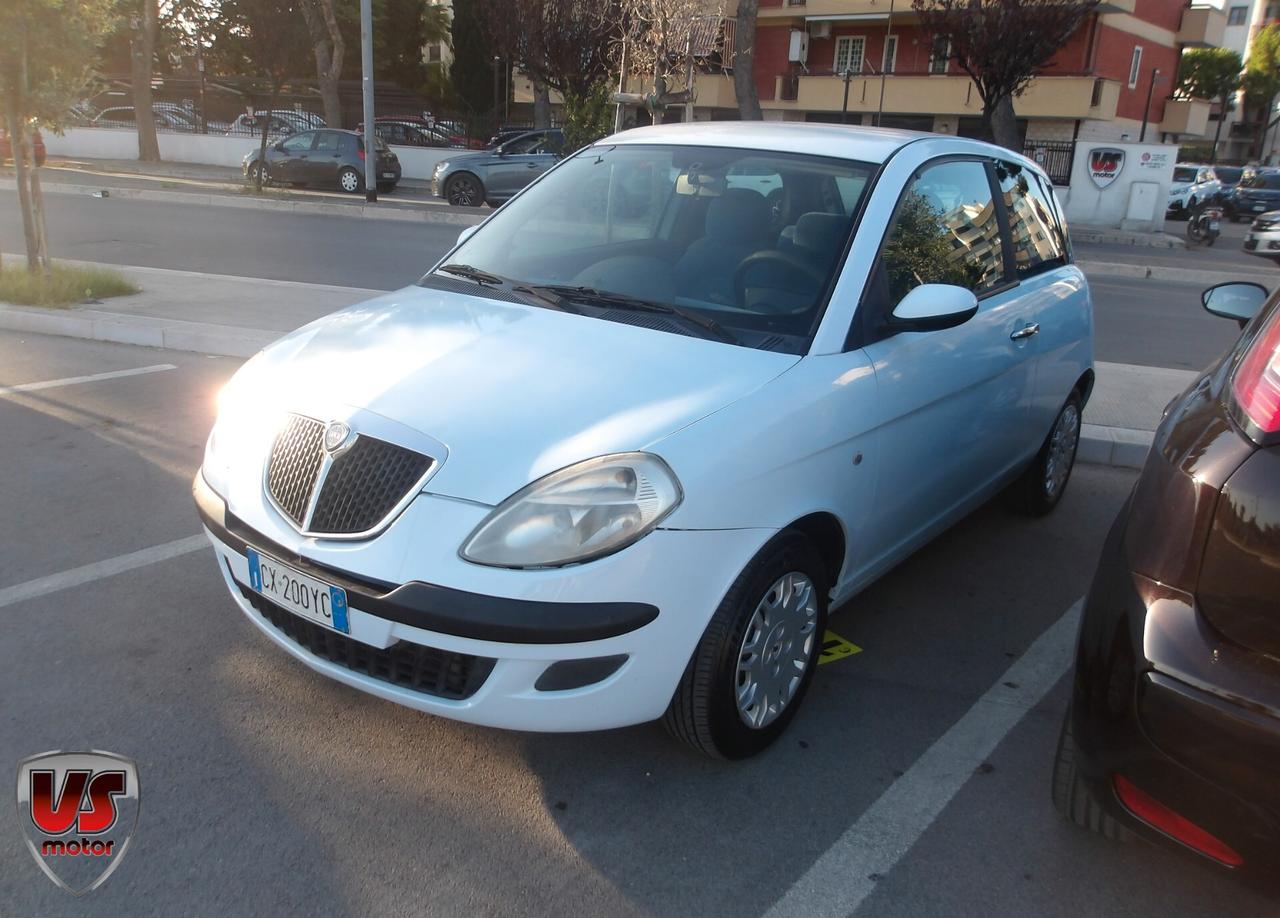LANCIA YPSILON 1.2 B/GPL-2005