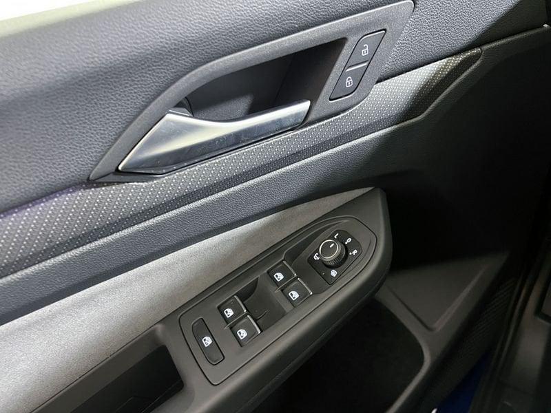 Volkswagen Golf Golf 2.0 TDI 150 CV DSG SCR R-Line