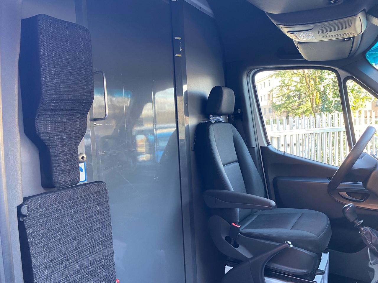 Mercedes Benz Sprinter 311 Cdi Furgonato L2 H2 RWD