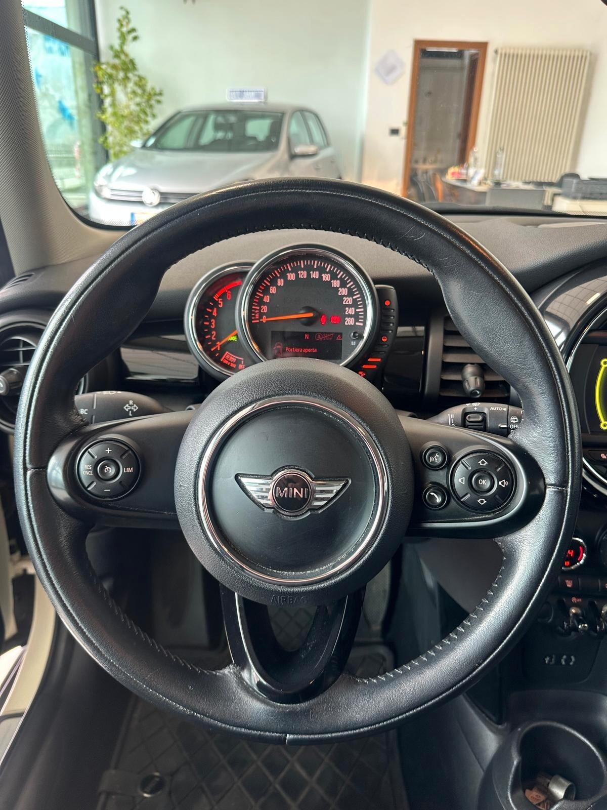 Mini Cooper D Mini 1.5 Cooper D Business XL 5 P manuale