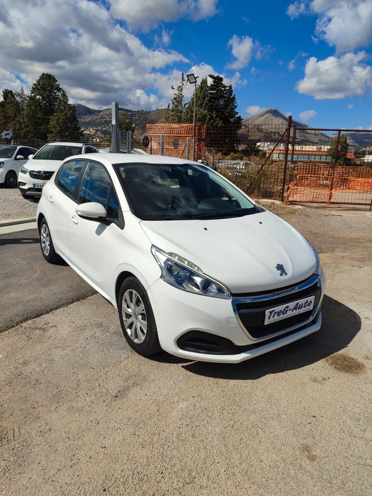 Peugeot 208 BlueHDi 75 5 porte Allure