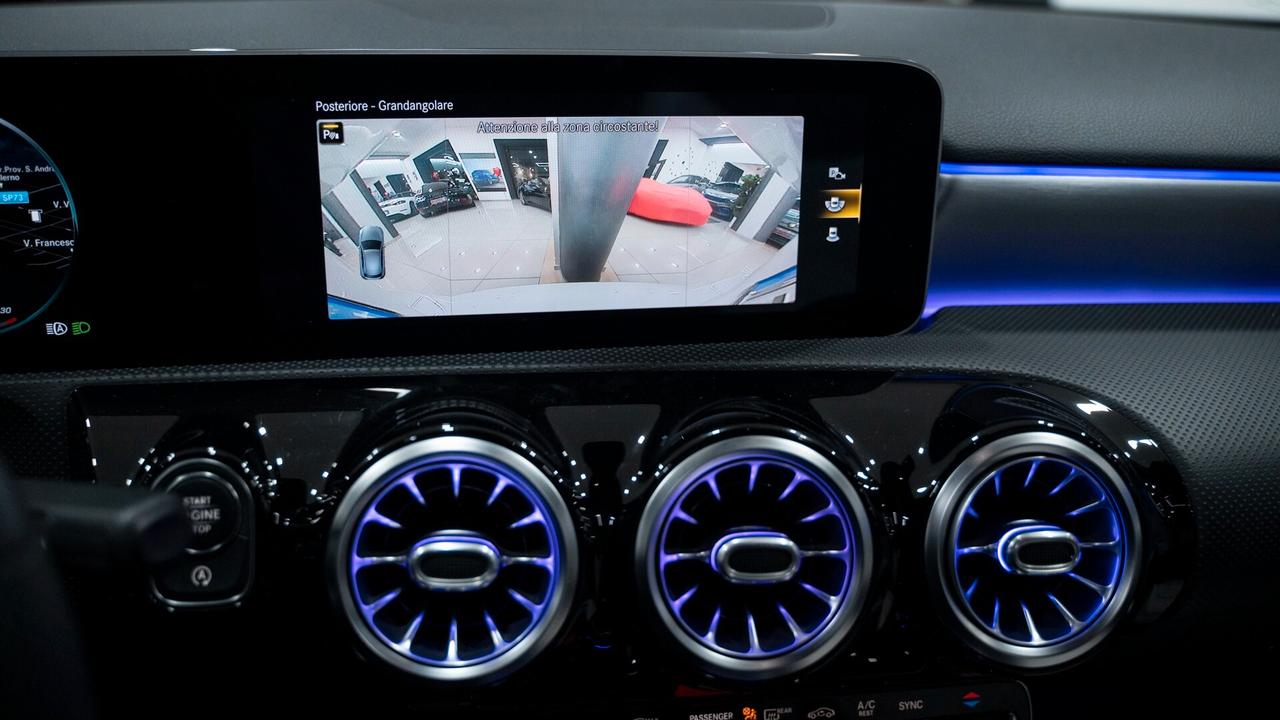 Mercedes-benz A 180 D PREMIUM PLUS AMG TETTO PACK LUCI MULTIBEAM FULL