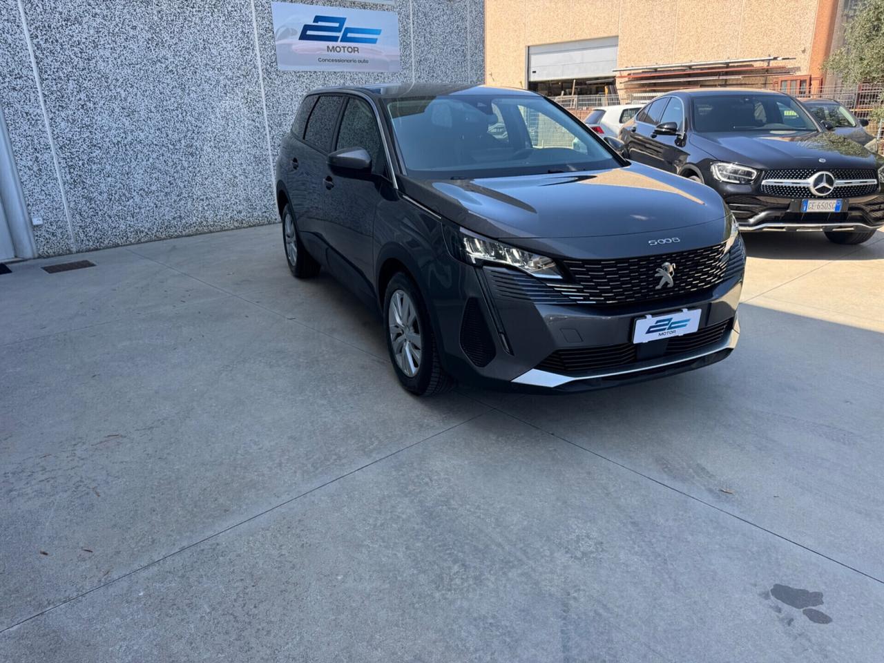 PEUGEOT 5008 7 POSTI BlueHDi 130 Business EAT8 S/S automatica