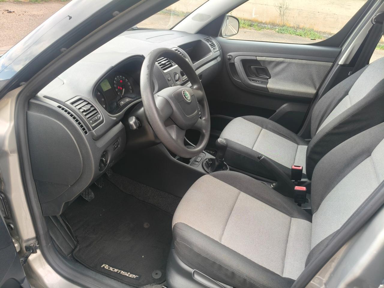 Skoda Roomster 1.2 SOLAMENTE 73.000 KM