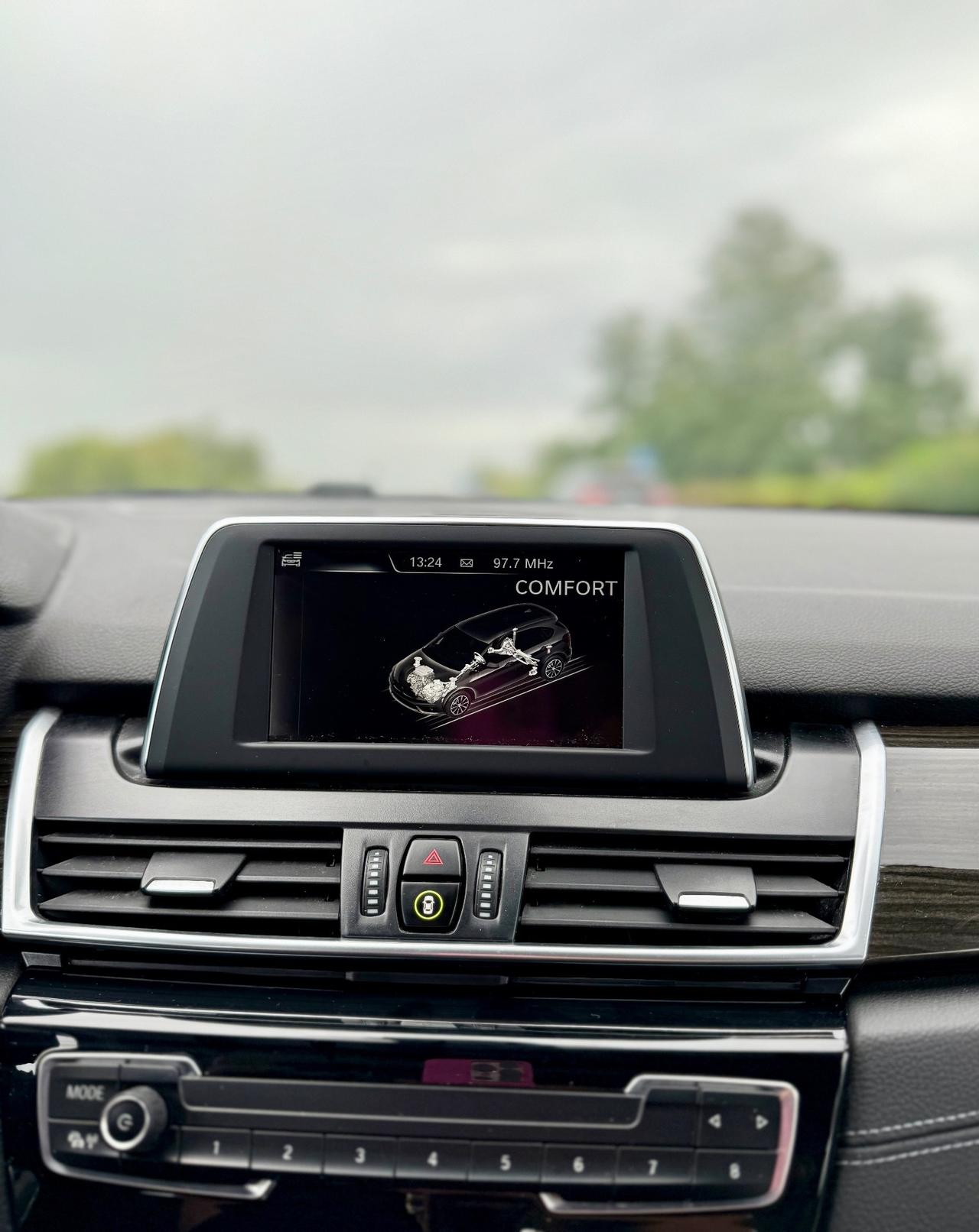 Bmw 2er Active Tourer 218d Luxury