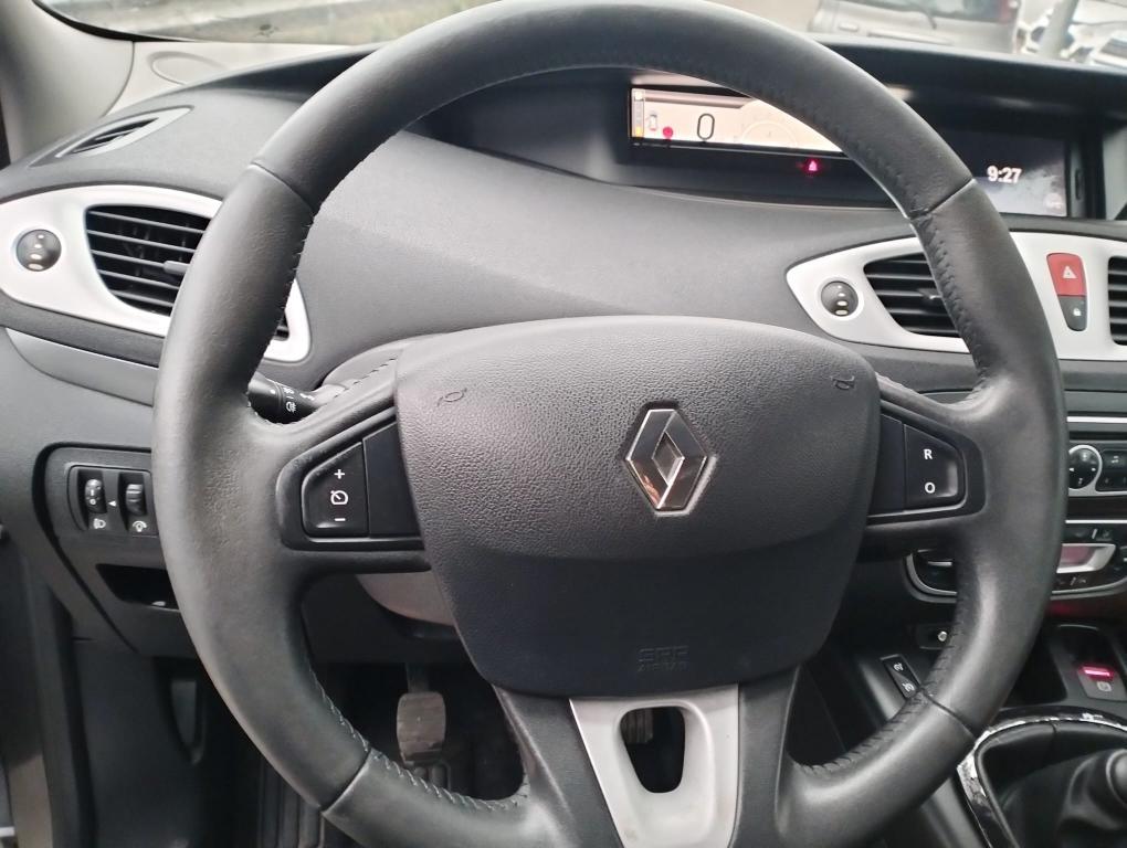 Renault Scenic X-Mod 1.5 dci Dynamique 110cv