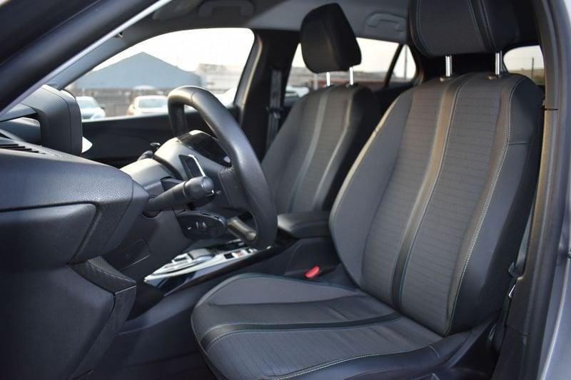 Peugeot 2008 2008 PureTech 130 S&S EAT8 Allure