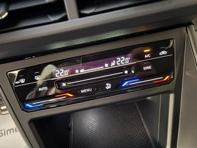 VOLKSWAGEN Taigo 1.0 TSI 116 CV DSG R-Line TETTO APR/PAN