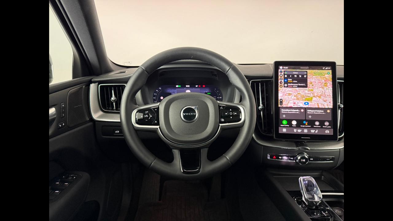 VOLVO XC60 Ultra Black Edition T6 AWD AUT
