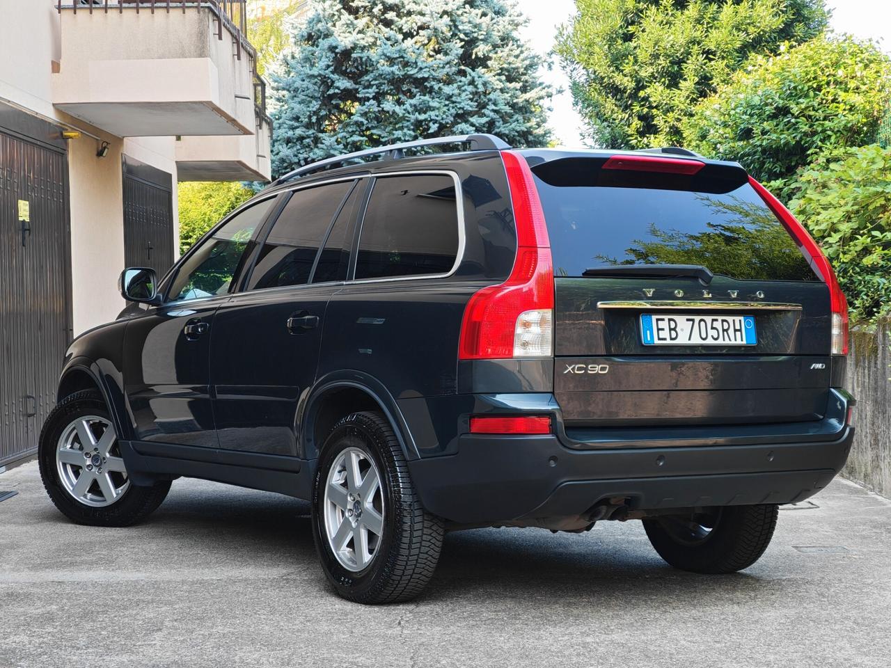 Volvo XC90 2.4 DIESEL 185cv D5 AWD / Unipro