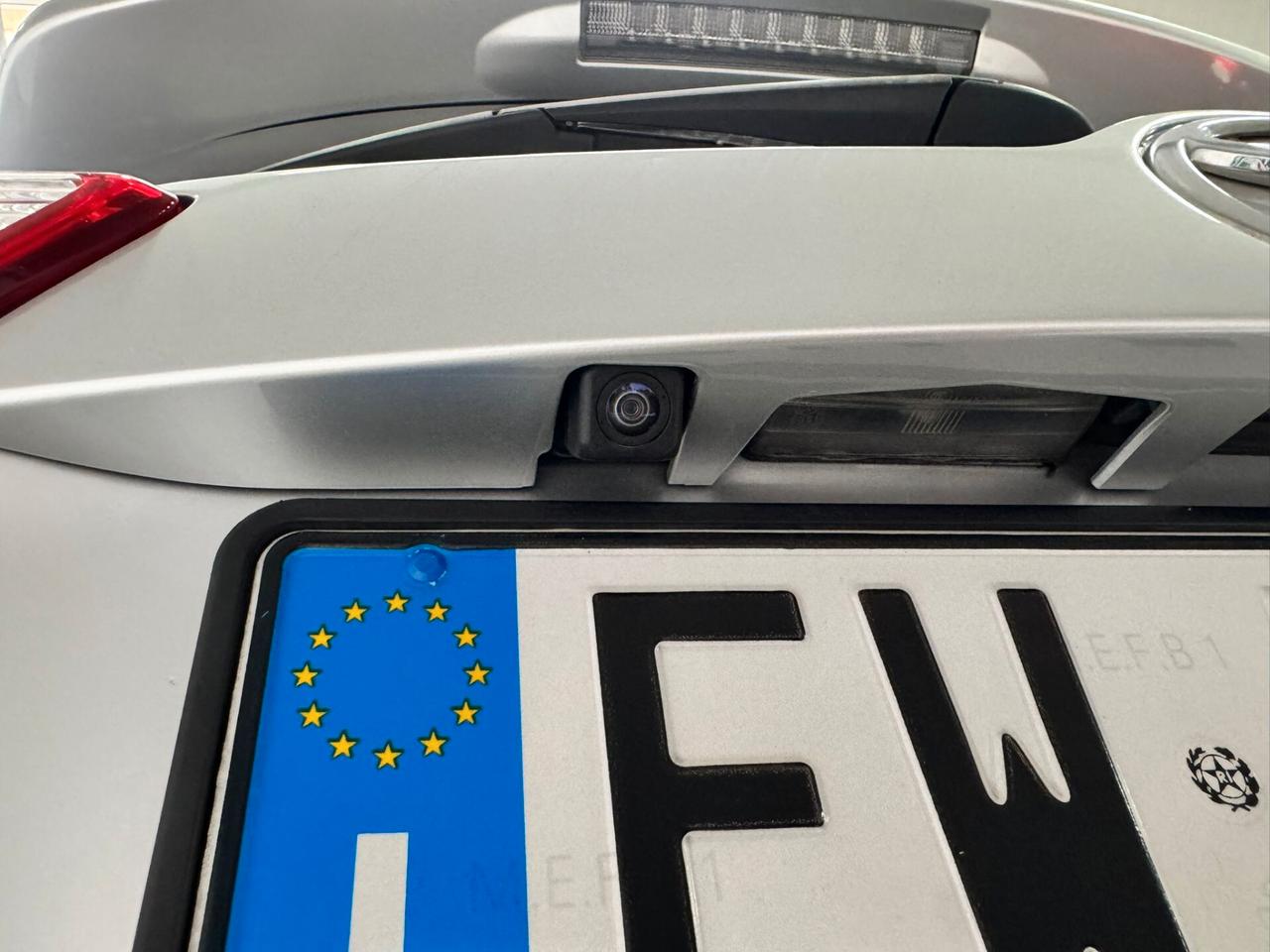 Toyota RAV4 2.0 D-4D 2WD 20°Anniversario