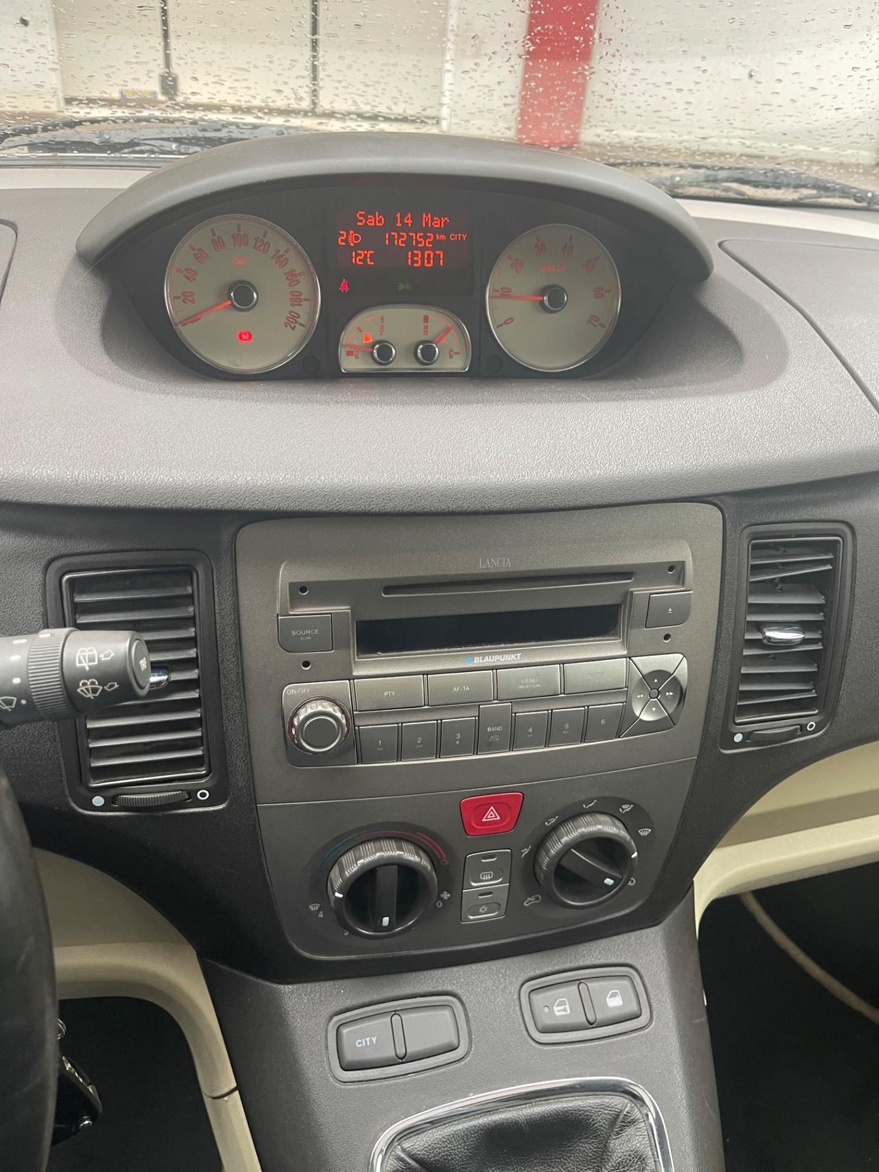 Lancia MUSA 1.9 Multijet Platino Plus SI NEOPATENTATI