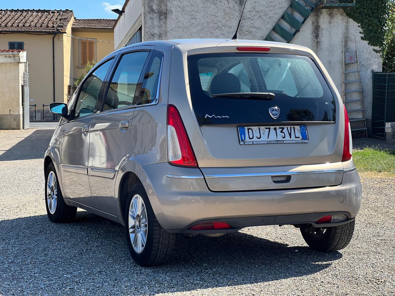 Lancia MUSA 1.4 16V Poltrona Frau
